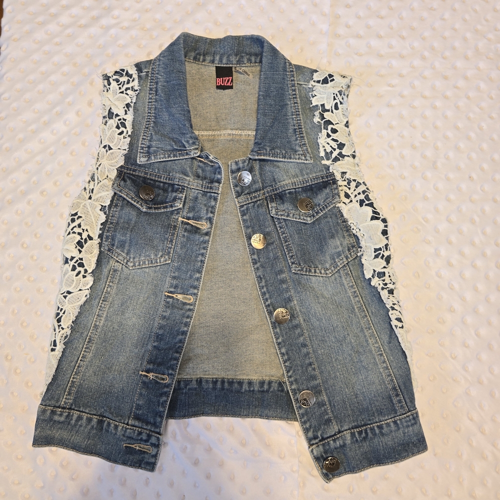 Buzz Women's Denim Vest with Lace‎ Accents